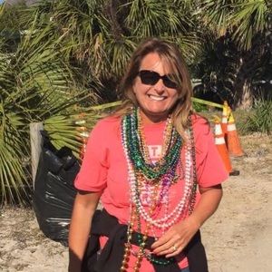 Meet your Posher, Debbie